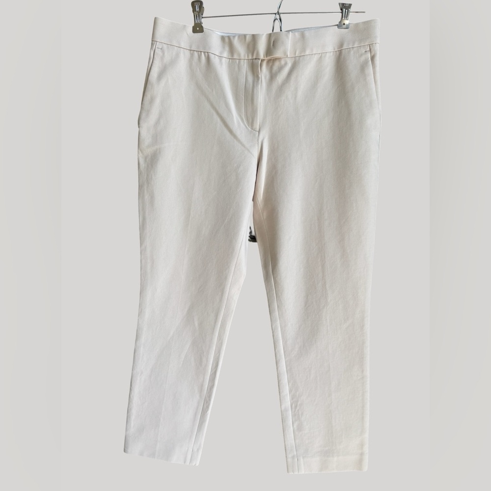 Ann Taylor White Cropped Pants